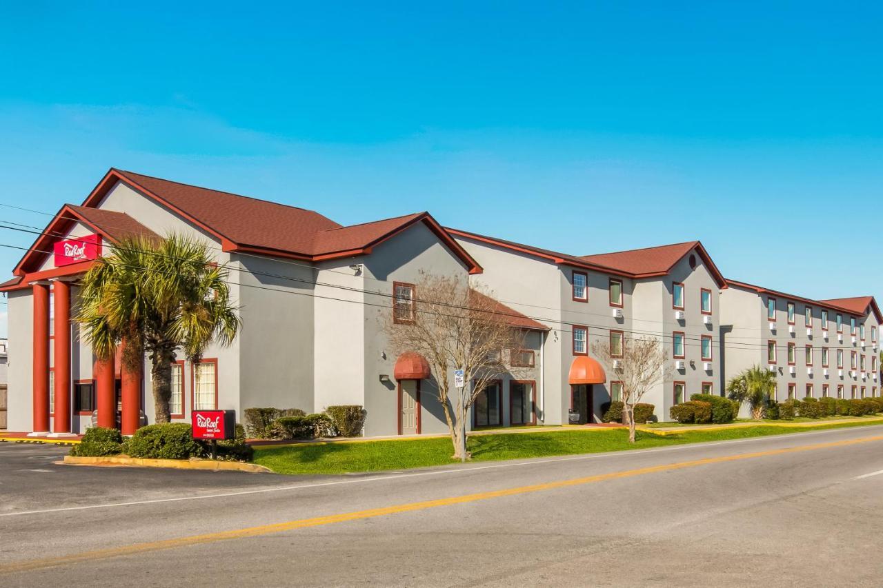 Red Roof Inn & Suites Pensacola-Nas Corry Beach Haven Dış mekan fotoğraf