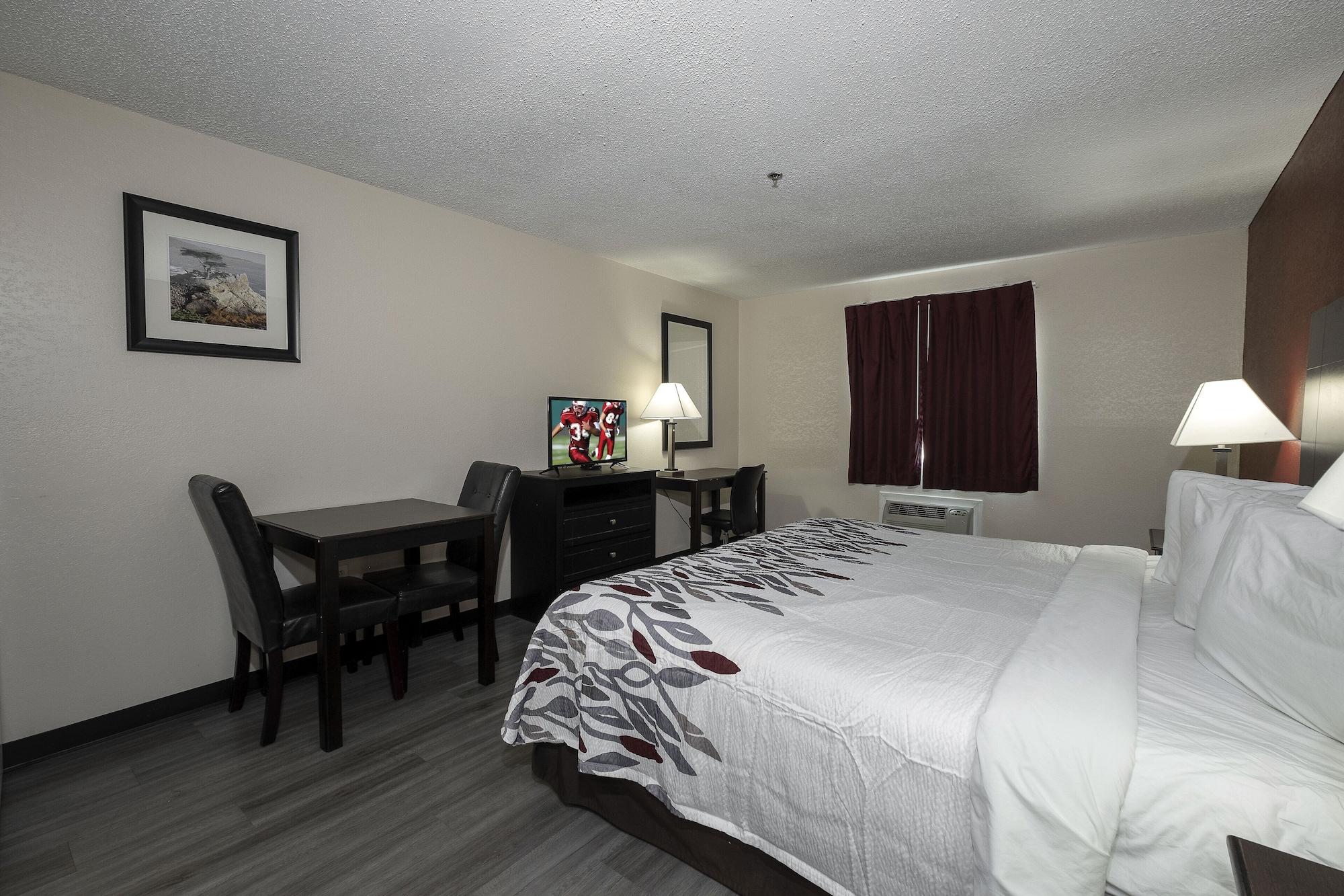 Red Roof Inn & Suites Pensacola-Nas Corry Beach Haven Dış mekan fotoğraf