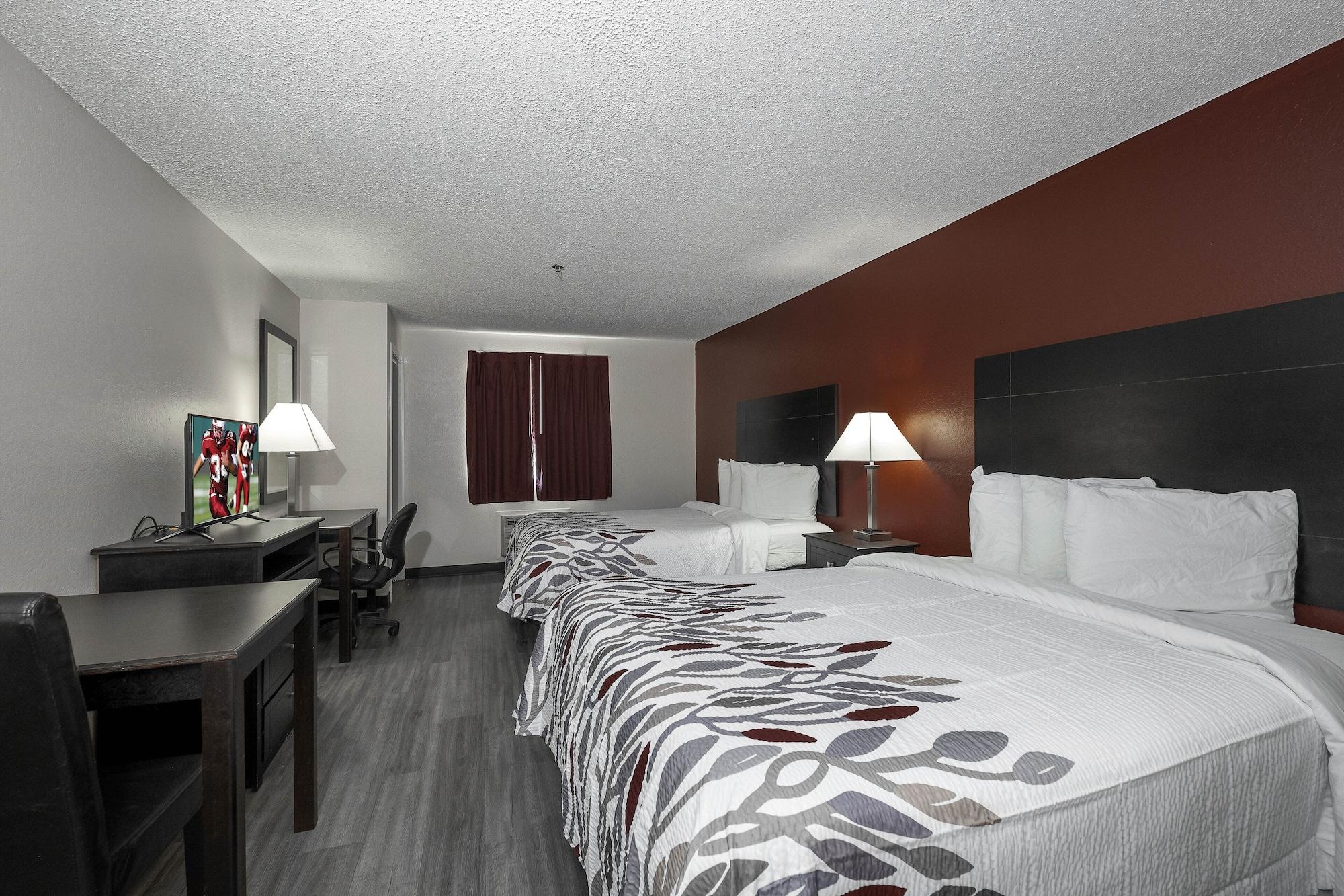 Red Roof Inn & Suites Pensacola-Nas Corry Beach Haven Dış mekan fotoğraf