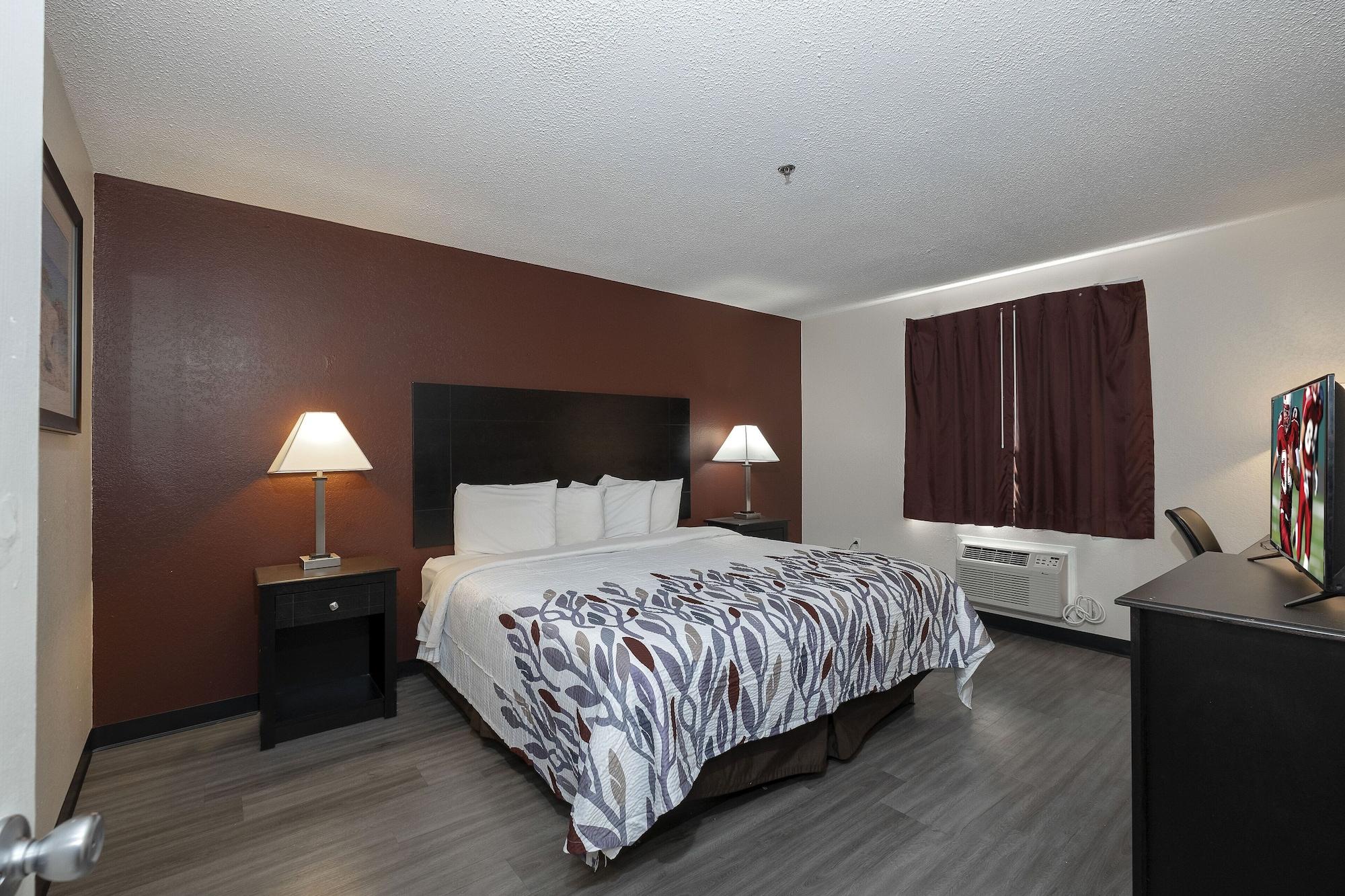 Red Roof Inn & Suites Pensacola-Nas Corry Beach Haven Dış mekan fotoğraf