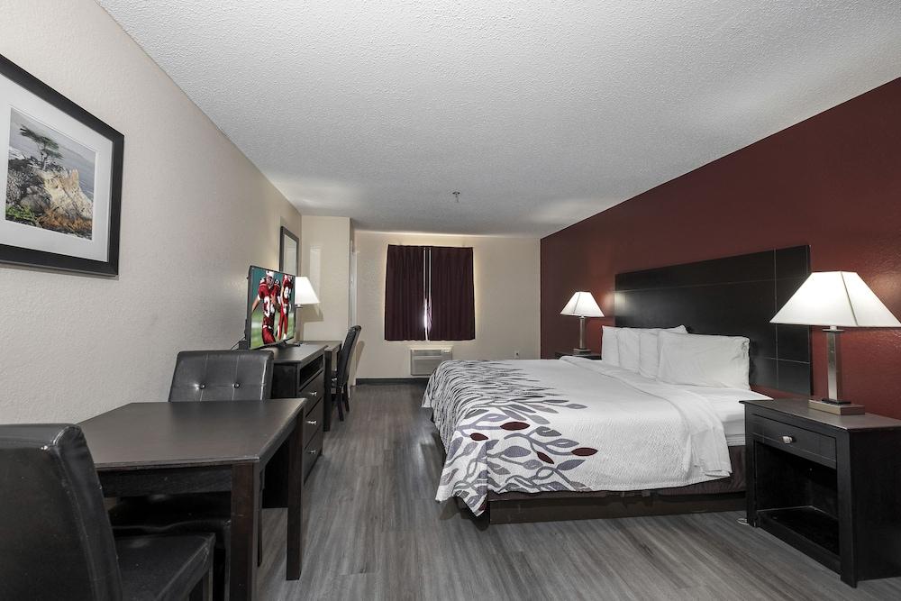 Red Roof Inn & Suites Pensacola-Nas Corry Beach Haven Dış mekan fotoğraf