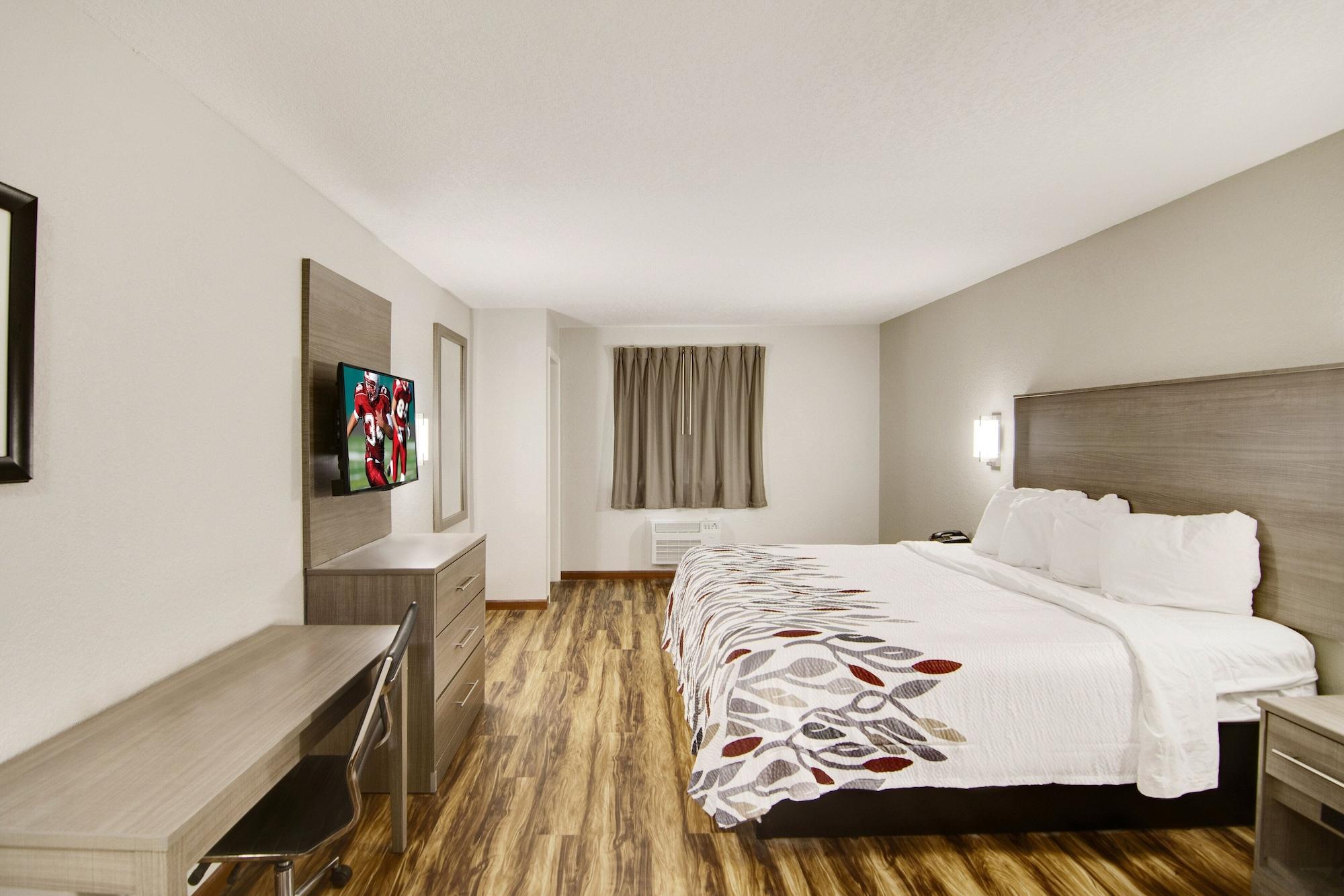 Red Roof Inn & Suites Pensacola-Nas Corry Beach Haven Dış mekan fotoğraf