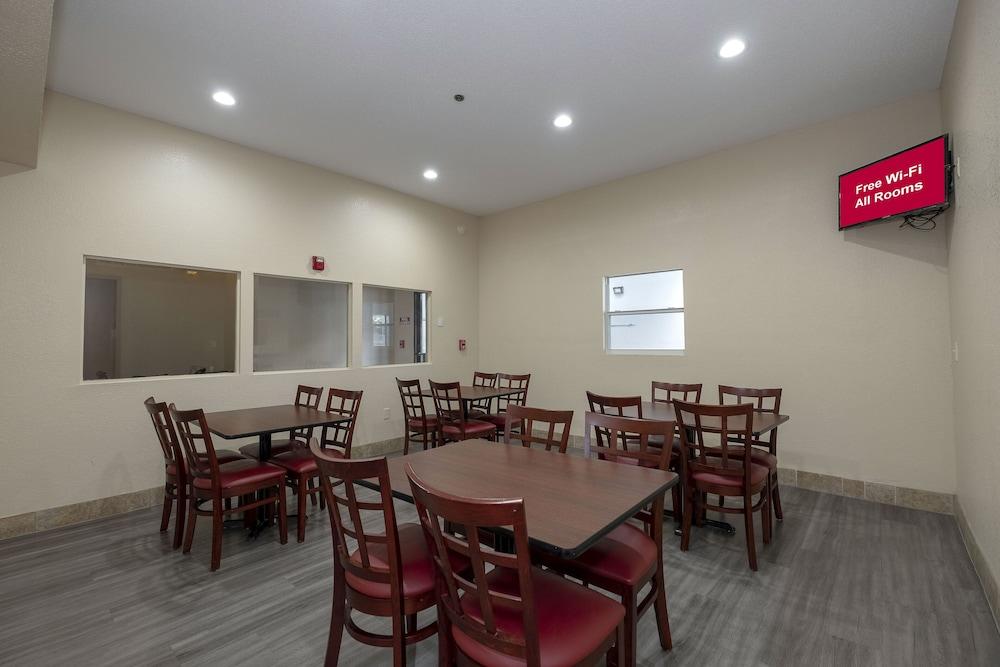 Red Roof Inn & Suites Pensacola-Nas Corry Beach Haven Dış mekan fotoğraf