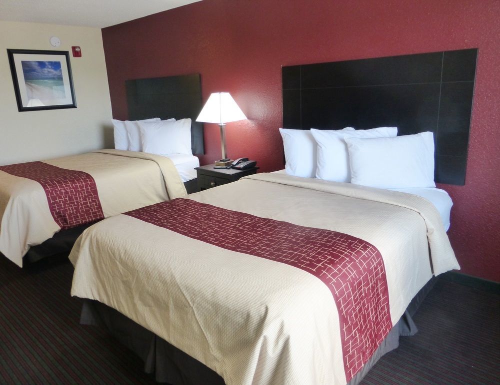 Red Roof Inn & Suites Pensacola-Nas Corry Beach Haven Dış mekan fotoğraf